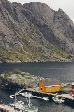 Nusfjord, Norveç - 28 Mayıs 2015: Küçük balıkçı vi havadan görünümü
