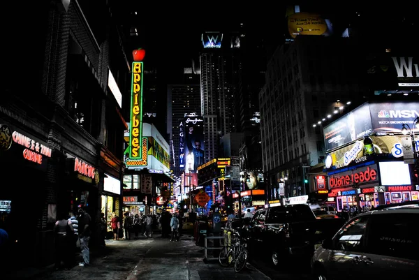 New York, ABD - 11 Eylül 2008: Neon'un Gece görüntüsü 