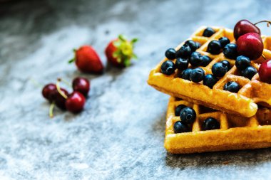 Bir Pazar sabahı lüks bir kahvaltı zevk