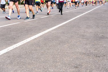 Valencia, İspanya - 19 Mayıs 2019: Bir yarışmacı sırasında koşucuların bacakları