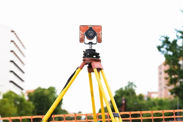 Theodolite in use in an engineering work — Stock Photo, Image