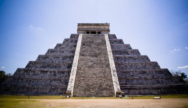 Kukulcan Tapınağı, Chichen Itza ana piramit, Meksika.