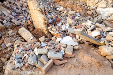 Valencia, İspanya - 6 Ağustos 2019: Enkaz yasadışı bir la atıldı