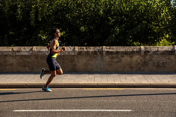 Valência, Espanha - 27 de outubro de 2019: Participante em meia maratona — Fotografia de Stock