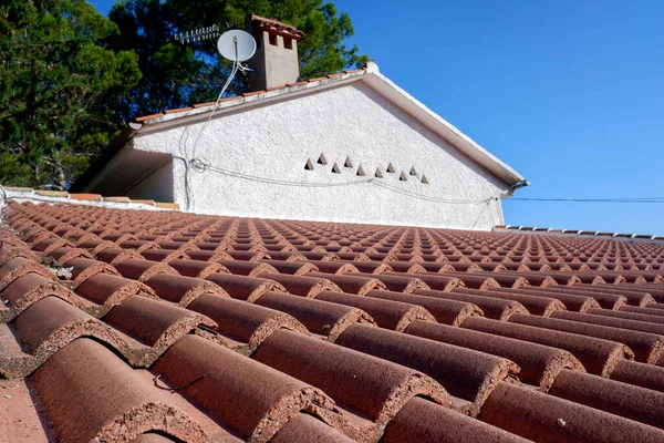 Detail Střechy Postavené Červených Terakotových Dlaždic Tradiční Jižním Španělsku — Stock fotografie