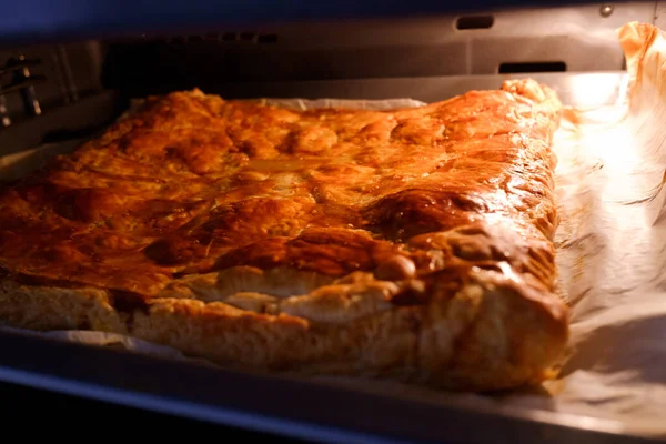 Homemade Pie Cooking Oven Puff Pastry — Stock Photo, Image