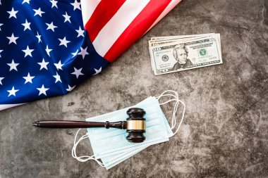 Amerika 'daki covid19 salgını sırasında adaletle ilgili sorunlar kavramı, bayraklı arka plan.