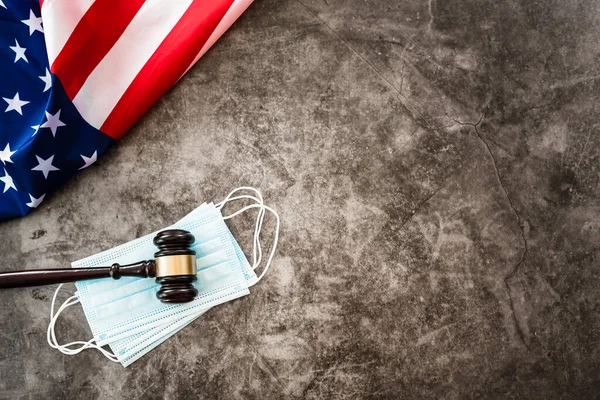 Amerika Daki Covid19 Salgını Sırasında Adaletle Ilgili Sorunlar Kavramı Bayraklı — Stok fotoğraf