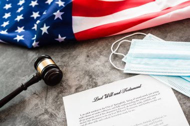 Coronavirüs salgını için ABD 'de imzalanan vasiyetnamenin son belgesi..