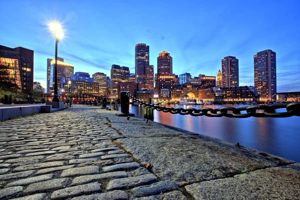 Boston Skyline Com Distrito Financeiro Porto Boston Anoitecer — Fotografia de Stock