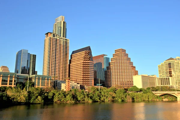 Gün batımında Austin Downtown manzarası