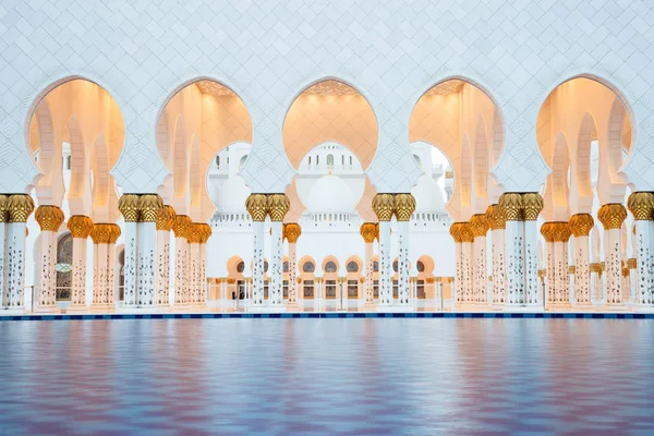 阿布扎比谢赫扎耶德大清真寺 — 图库照片