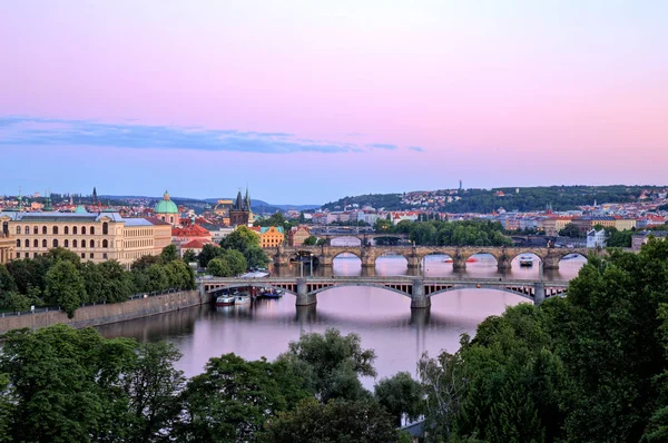 Мосты Праги Через Реку Влтаву Живописный Вид Летны — стоковое фото
