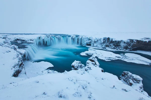 Prachtige Godafoss Waterval Winter Bedekt Met Sneeuw Ijsland — Stockfoto