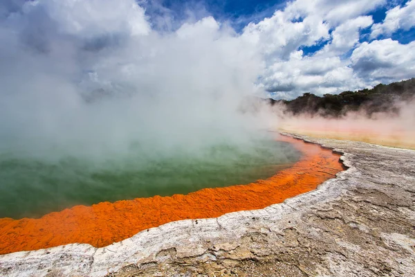 Geothermal Lake Called Champagne Pool Wai Tapu Geothermal Área Rotorua — Foto de Stock