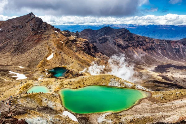 Laghi di smeraldo sul Tongariro Alpine Crossing Track, Tongariro Nati — Foto Stock