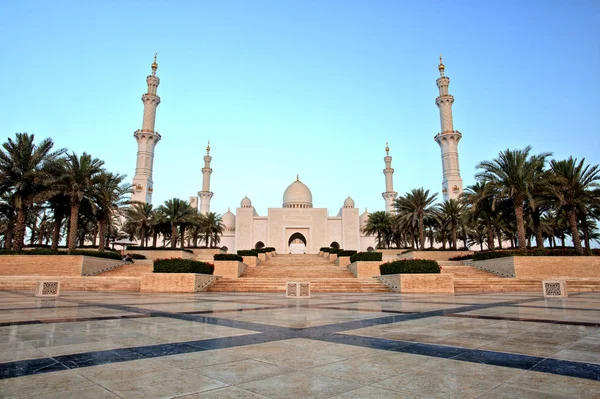 Sheikh Zayed stor moské i Abu Dhabi — Stockfoto