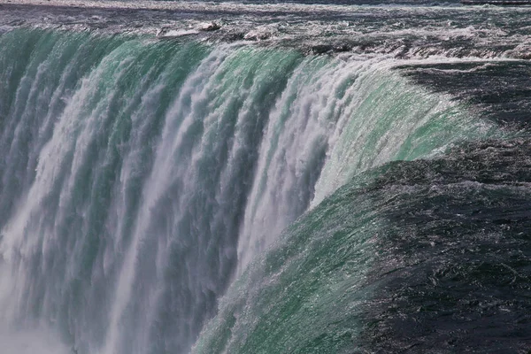 加拿大安大略省的尼亚加拉大瀑布 — 图库照片