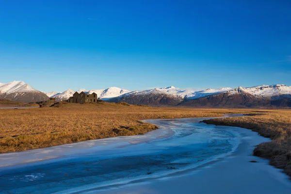 Zachód słońca nad islandzkim krajobrazem, Islandia — Zdjęcie stockowe