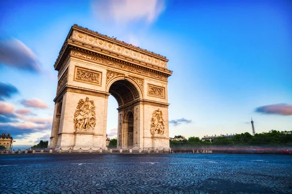 Arc de triomphe gün batımında, paris — Stok fotoğraf