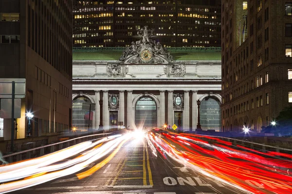 Grand Central on Pershing Square at dusk, New York City — Stock Photo, Image