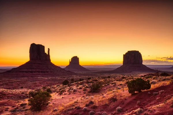 Monument Valley Navajo National Park Sunrise Border Utah Arizona Eua — Fotografia de Stock