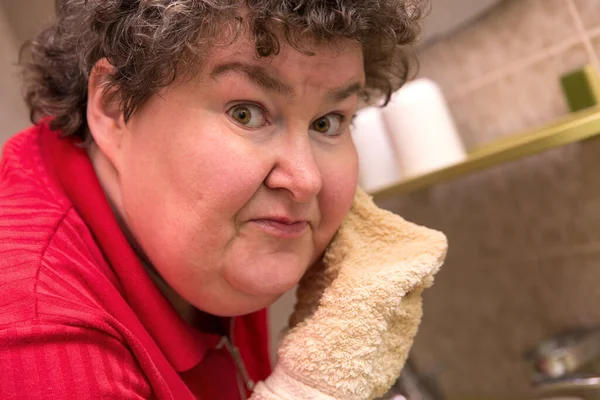 Mentally Disabled Woman Washing Her Face Bathroom — Stock Photo, Image