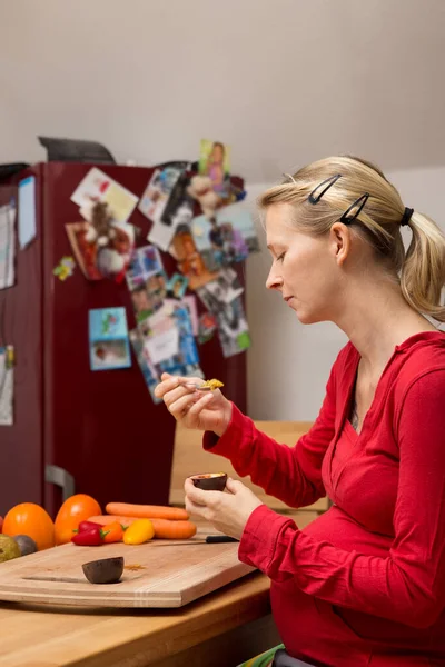 Concetto Dieta Equilibrata Sulle Donne Incinte Con Cibo Biologico — Foto Stock