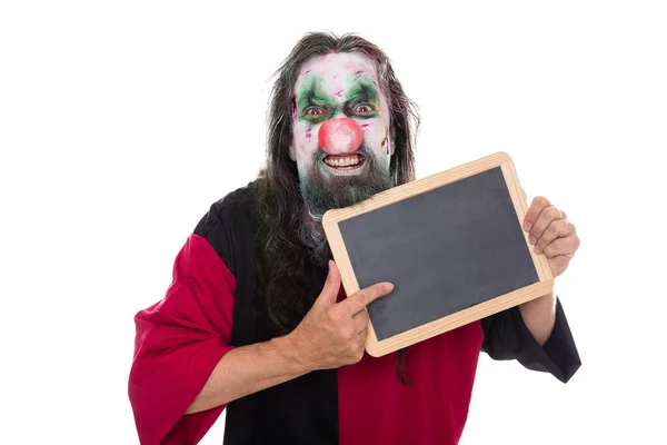 Ausgeflippter Böser Clown Der Eine Schiefertafel Mit Kopierraum Hält Isoliert — Stockfoto