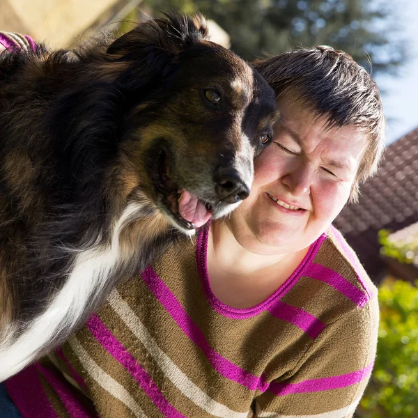 Djur Assisterad Terapi Utomhus Med Hund — Stockfoto