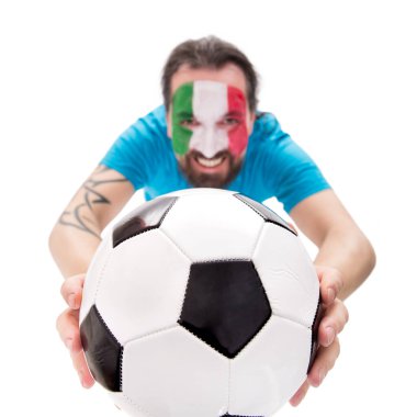 İtalya 'nın milli takımından gülümseyen futbol taraftarı.