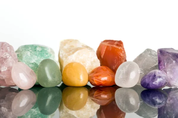 Diverse Mineralstenar Kristallhealing För Alternativ Medicin Reflektioner — Stockfoto