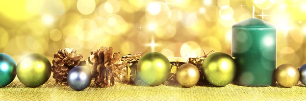 Panorama Med Grön Och Gyllene Glittrande Jul Dekoration — Stockfoto
