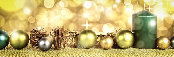 Panorama Mit Grün Und Golden Glitzernder Weihnachtsdekoration — Stockfoto