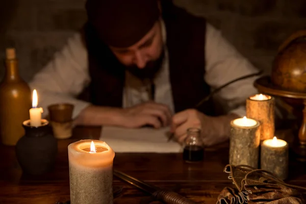 Homem Medieval Assinar Dokument Negócio Conceito Contrato — Fotografia de Stock