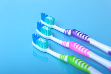 Diş Bakımı diş fırçası Diş hekimi araçları ayna arka plan üzerinde ile