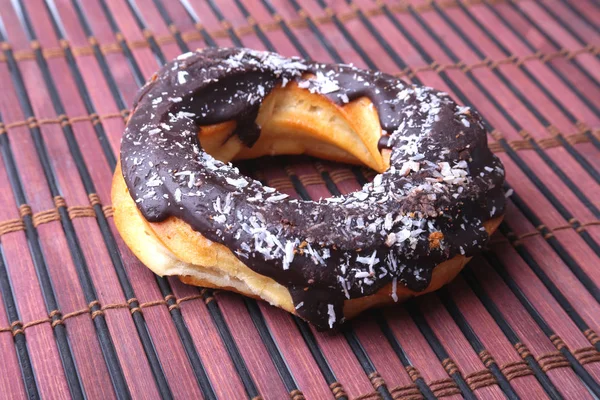 Homemade Traditional polish sweets doughnuts with chocolate. — Stock Photo, Image