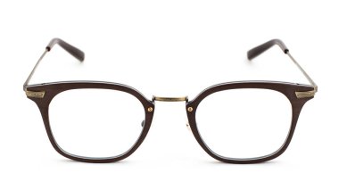 Beyaz arka plan tarafında kahverengi renk görme için gözlük göster