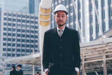 Samrt birlikte çalışmaya açık, mutlu ekip çalışması kavramı mühendislik.