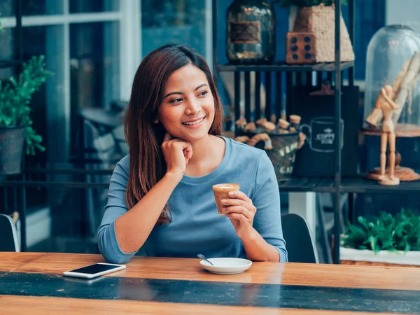 Asian Woman Drinking Coffee Coffee Shop Cafe — Stock Photo, Image