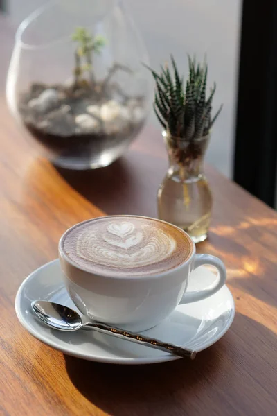 Cerrar Una Taza Café Mesa Madera — Foto de Stock