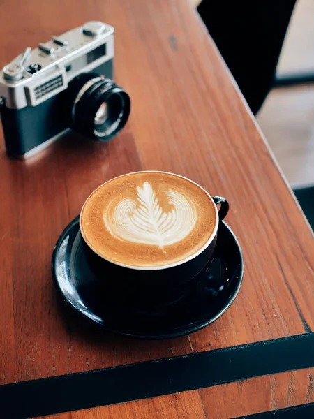 Καφές Latte Art Στο Κατάστημα Καφέ Καφέ — Φωτογραφία Αρχείου