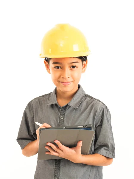 エンジニアと安全性黄色の帽子を持つアジアの少年白 backgroun — ストック写真