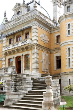 Massandra Sarayı XIX yüzyılının tarihi ve kültürü Kırım 'ın bir anıtı.