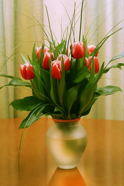 Bouquet Tulipani Rossi Vaso — Foto Stock