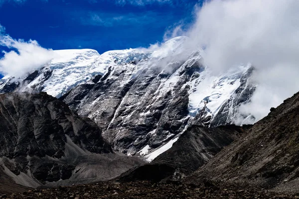 Vista Fechamento Peak Mountain Revestido Annapurna Circuito Sobre Modo Gurudongmar — Fotografia de Stock