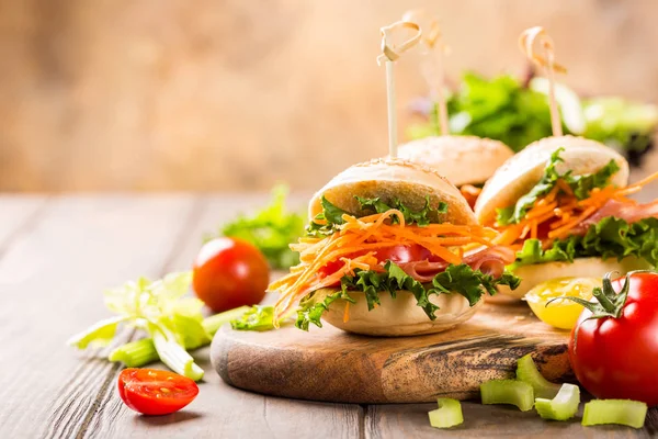 Leckere Mini-Burger — Stockfoto