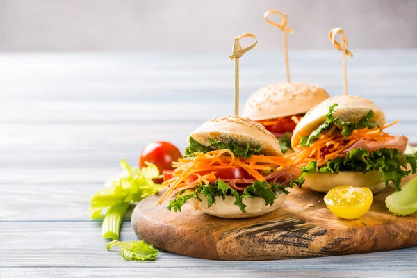 Lezzetli mini burgerler