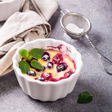 Geleneksel Fransız tatlı tatlı tatlı tatlısı.