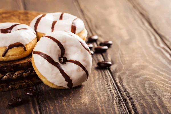 Mini donuts vitrificados — Fotografia de Stock